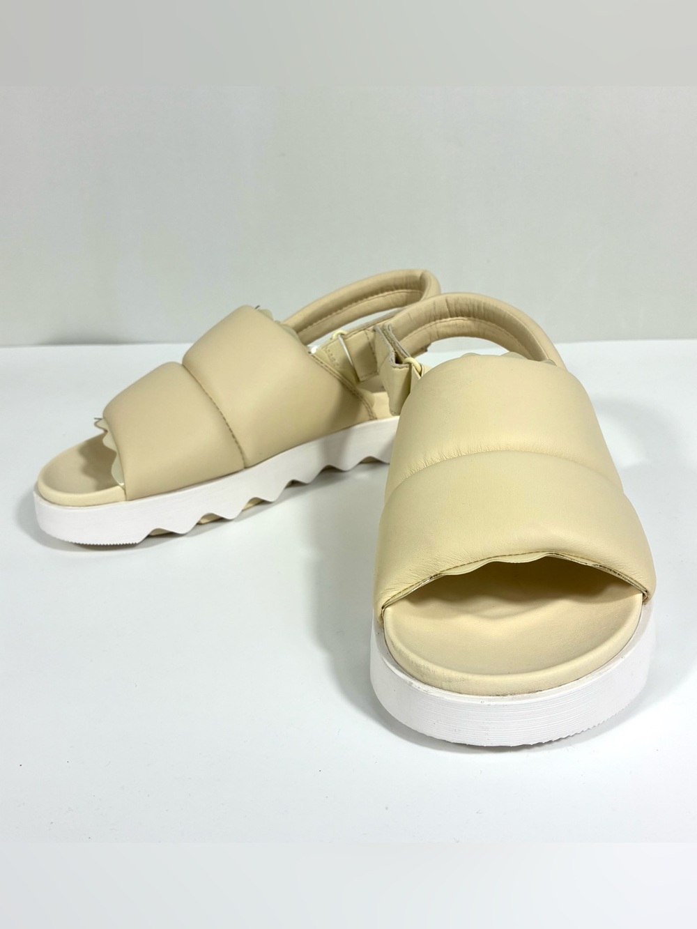 Sorel Viibe Slingback Sandals Size 10 Ivory Cream Puffy Leather New Comfort - Picture 15 of 17